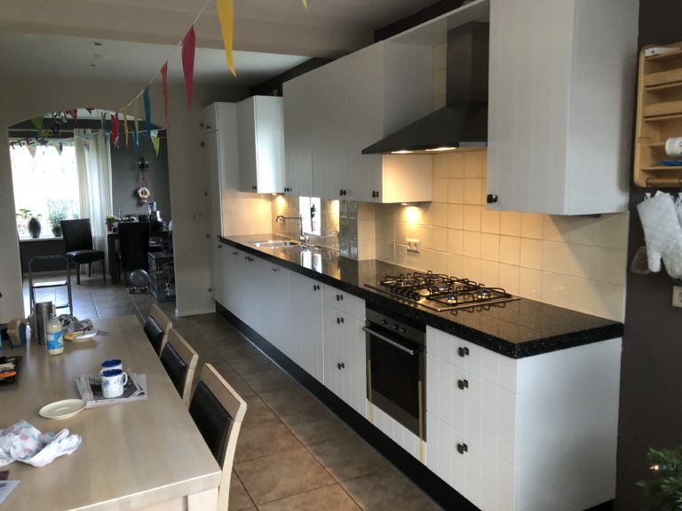 Keukenrenovatie Leek Uw keuken weer als nieuw!